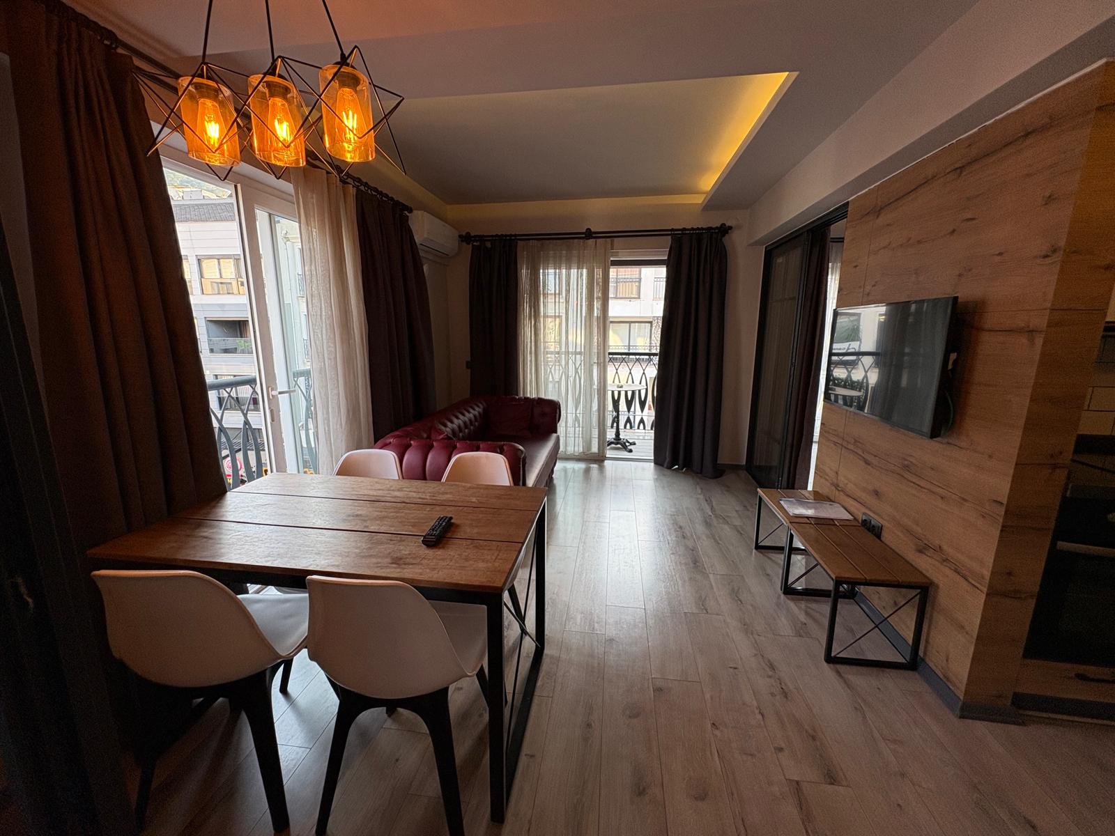 Şehir Merkezinde Ful Eşyalı 2+1 Lüx Deniz Manzaralı Daire